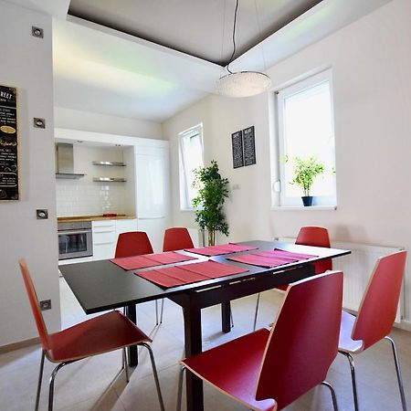 Standard Apartment By Hi5 - Close To Buda Castle Boedapest Buitenkant foto