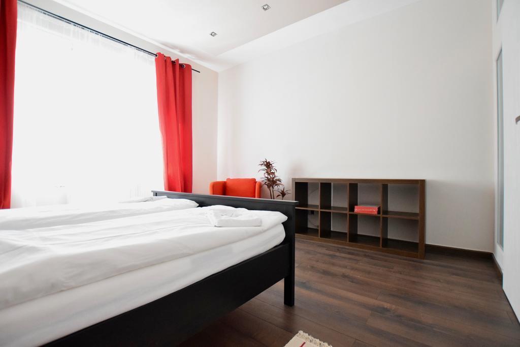 Standard Apartment By Hi5 - Close To Buda Castle Boedapest Buitenkant foto