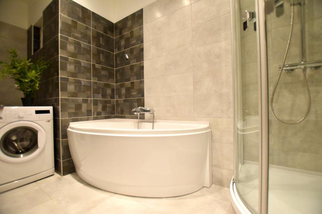 Standard Apartment By Hi5 - Close To Buda Castle Boedapest Buitenkant foto